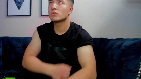 MichaelConnor  online show from 02/10/25, 06:03