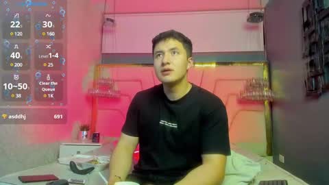 MichaelConnor  online show from 02/22/25, 06:41