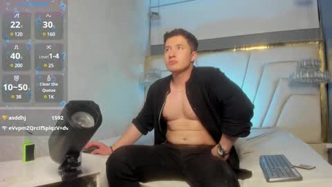 MichaelConnor  online show from 02/23/25, 05:29