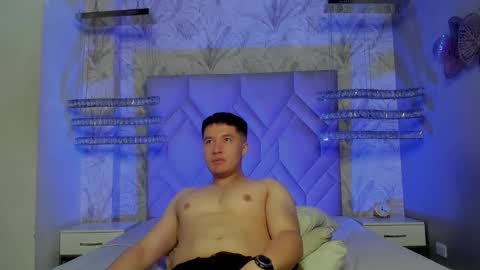 MichaelConnor  online show from 02/25/25, 12:24