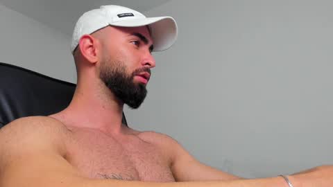 MichaelEvansx online show from 12/23/24, 02:45