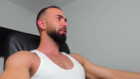 MichaelEvansx online show from 12/23/24, 10:23