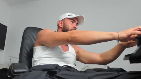 MichaelEvansx online show from 12/30/24, 08:47