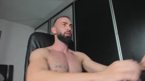 MichaelEvansx online show from 10/20/25, 07:47