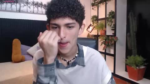 michaelkoiv online show from 12/17/25, 12:33