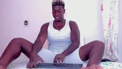 Michaell online show from 12/07/24, 07:43