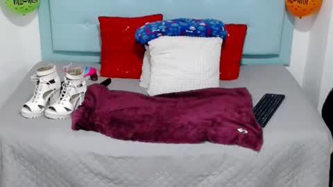 michel_rous_la_mas_caliente online show from 10/14/25, 01:06