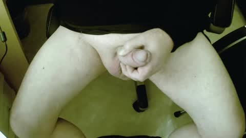 Snapshot of michelclaude chatting on 12/12/24, 06:31 michelclaude online show from 12/12/24, 06:31