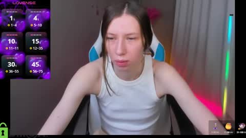 michele_mack online show from 01/06/25, 02:58