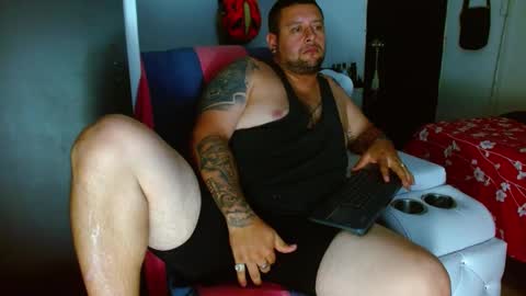 Snapshot of michell_myers chatting on 02/18/25, 08:03 michell_myers online show from 02/18/25, 08:03