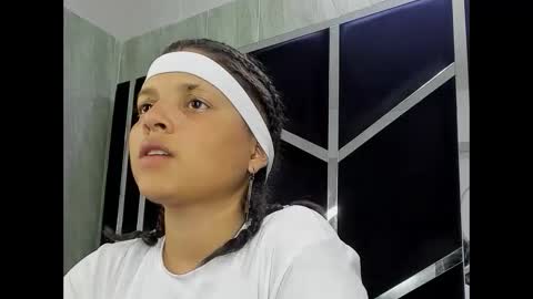 michell_rs online show from 01/31/25, 01:43