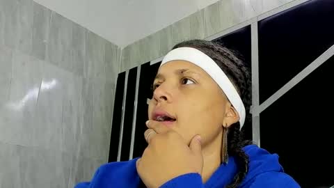 michell_rs online show from 02/04/25, 02:17