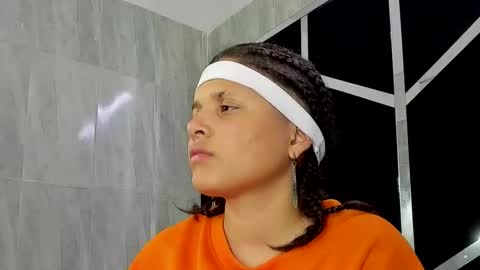 michell_rs online show from 02/07/25, 04:16