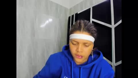 michell_rs online show from 03/03/25, 04:58