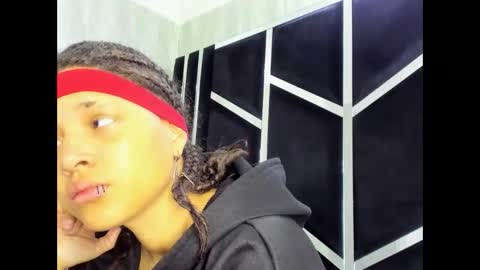 michell_rs online show from 03/12/25, 01:14