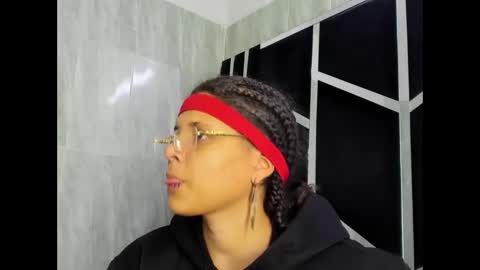 michell_rs online show from 03/12/25, 07:24