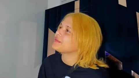 michell_rs online show from 09/21/25, 03:08