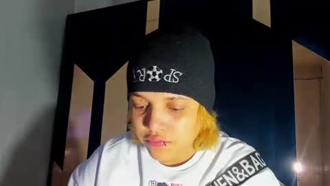 michell_rs online show from 09/29/25, 03:22