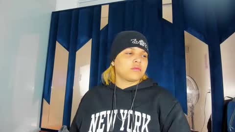 michell_rs online show from 10/30/25, 04:14