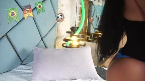 michell_starrr online show from 06/18/26, 02:56