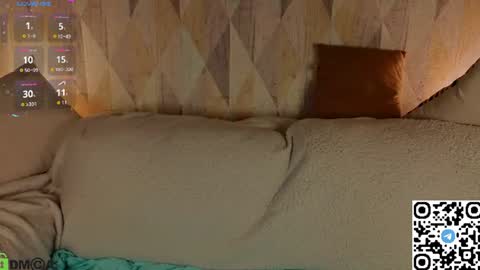 Snapshot of michelle_blond chatting on 07/24/26, 01:36 michelle_blond online show from 07/24/26, 01:36