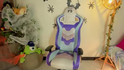 michelle chang online show from 10/23/25, 06:06