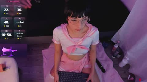 michelle_cutee_ online show from 10/21/25, 07:58