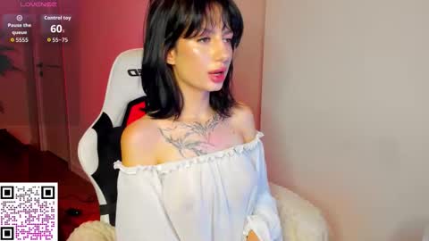 ichelle online show from 11/07/25, 09:53