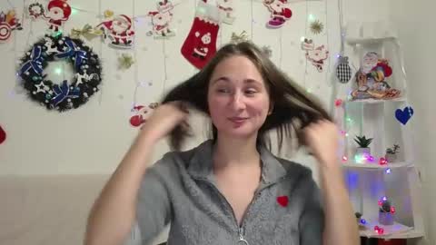 Snapshot of michellee11 chatting on 12/11/24, 04:42 Michel online show from 12/11/24, 04:42