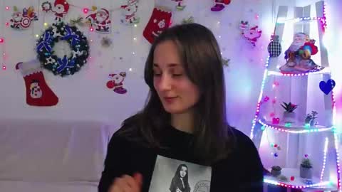 Snapshot of michellee11 chatting on 12/21/24, 12:16 Michel online show from 12/21/24, 12:16