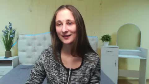 Snapshot of michellee11 chatting on 02/03/25, 12:14 Michel online show from 02/03/25, 12:14