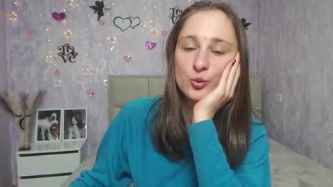 Snapshot of michellee11 chatting on 02/13/25, 12:11 Michel online show from 02/13/25, 12:11