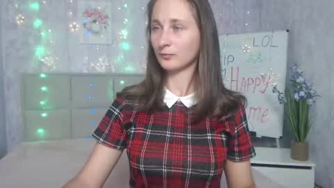 Snapshot of michellee11 chatting on 09/09/25, 11:10 Michel online show from 09/09/25, 11:10