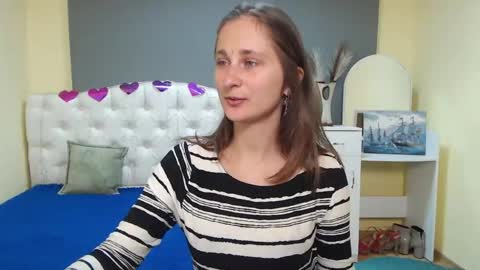 Snapshot of michellee11 chatting on 10/09/25, 11:08 Michel online show from 10/09/25, 11:08