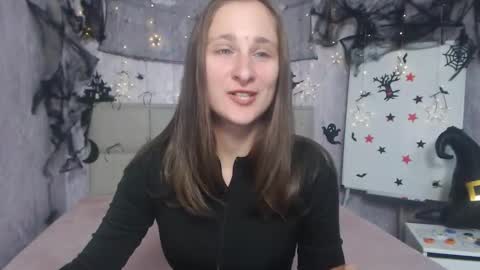 Snapshot of michellee11 chatting on 10/17/25, 11:13 Michel online show from 10/17/25, 11:13