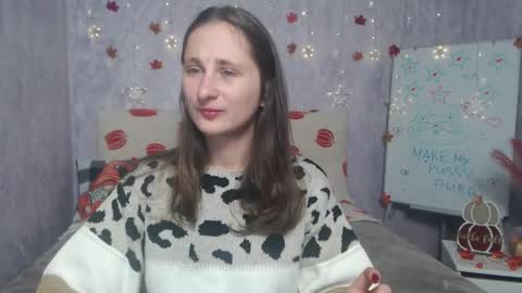 Snapshot of michellee11 chatting on 11/12/25, 12:05 Michel online show from 11/12/25, 12:05