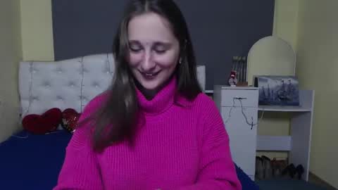 Snapshot of michellee11 chatting on 12/04/25, 12:14 Michel online show from 12/04/25, 12:14