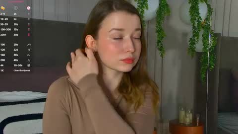 michelle online show from 03/01/25, 02:44