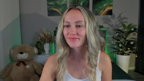 MichelleOrtis online show from 12/08/24, 04:18