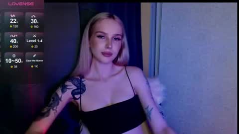 Snapshot of michellevelour chatting on 06/17/26, 05:36 Michelle online show from 06/17/26, 05:36