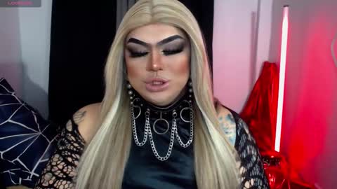 Michelle online show from 11/25/25, 05:07