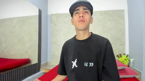 mick_lollipopp online show from 04/22/26, 07:48