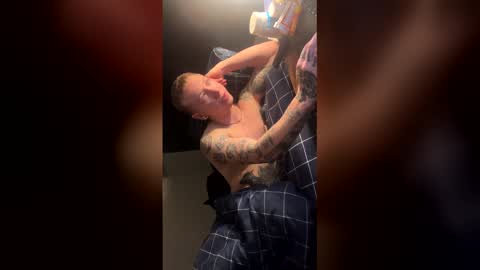 mickey online show from 02/21/26, 04:24