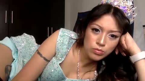 Snapshot of micro_star chatting on 06/10/26, 05:45 Star online show from 06/10/26, 05:45