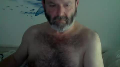 Snapshot of midhir chatting on 01/20/25, 07:25 kike online show from 01/20/25, 07:25