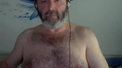 Snapshot of midhir chatting on 02/27/25, 06:09 kike online show from 02/27/25, 06:09