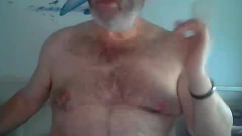 Snapshot of midhir chatting on 01/13/26, 04:45 kike online show from 01/13/26, 04:45