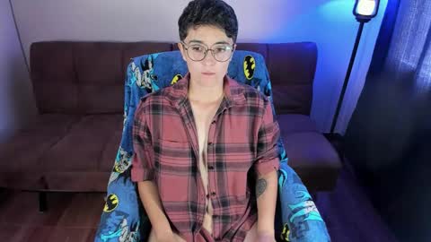 Blue online show from 03/12/26, 03:29