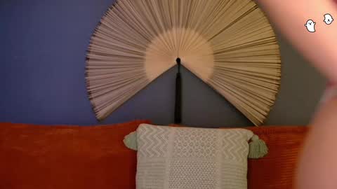 Snapshot of midnight__muse chatting on 12/20/24, 05:04 Rain online show from 12/20/24, 05:04