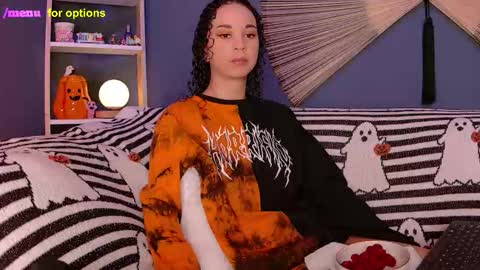 Snapshot of midnight__muse chatting on 10/14/25, 04:24 Rain online show from 10/14/25, 04:24